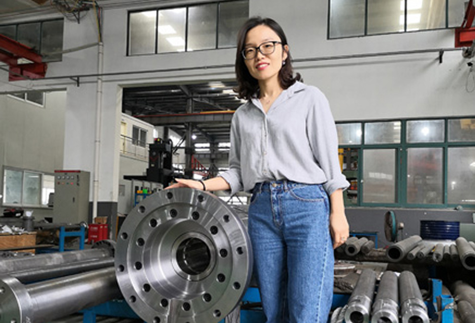 EJS FEIERT ARBEITSFEIERTAG